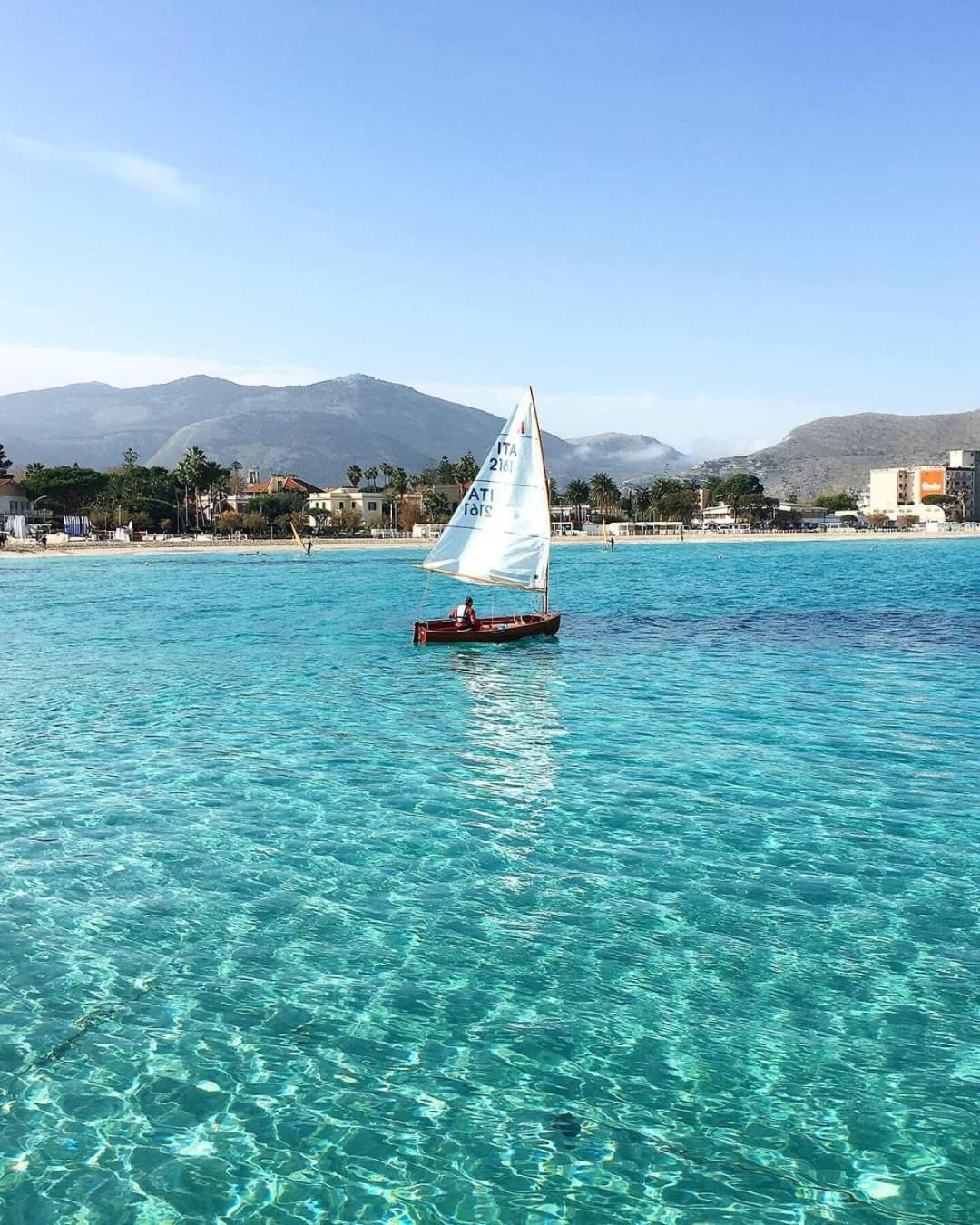 Mondello Felix - Appartamenti In Villa A 600M Dal Mare Dış mekan fotoğraf